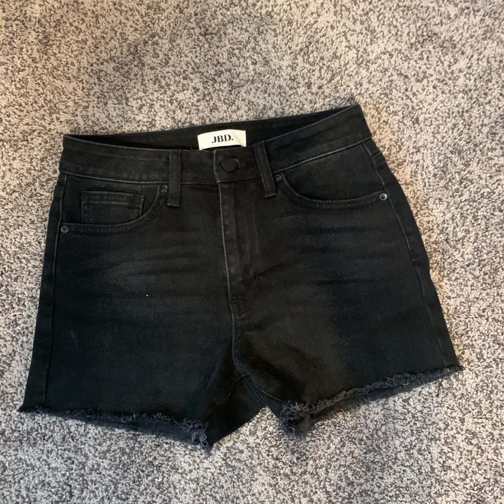 JBD XS HIGH RISE FRAY HEM SHORTS WASHED BLACK